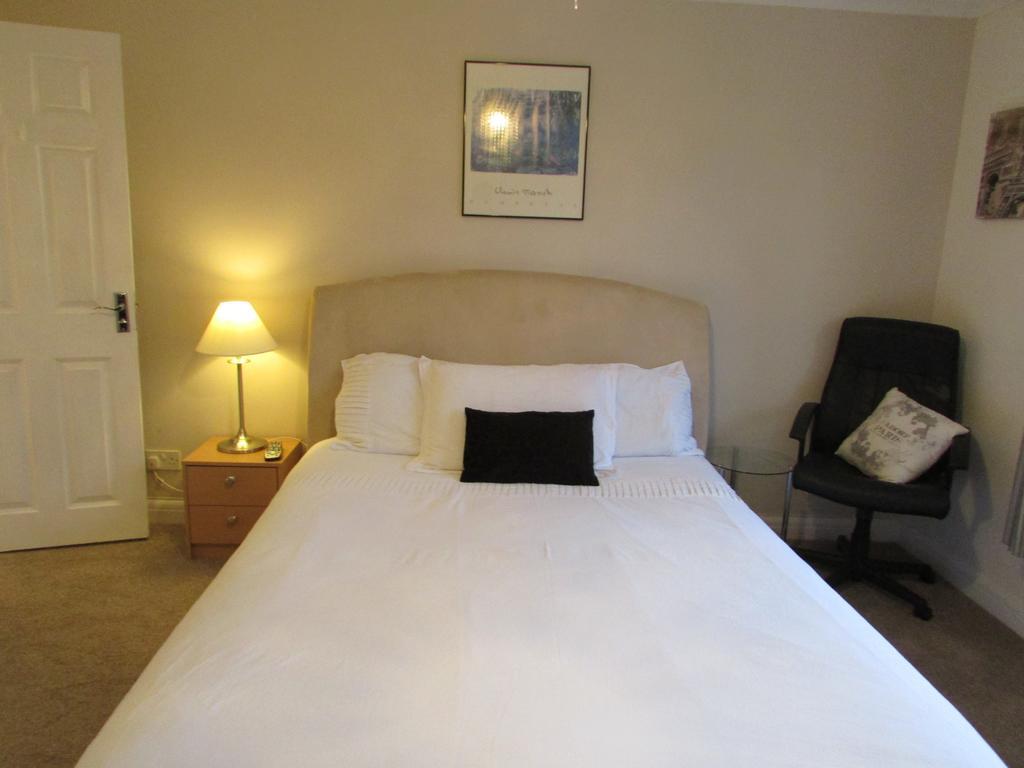 Sleepneat Bed and Breakfast Ascot  Værelse billede