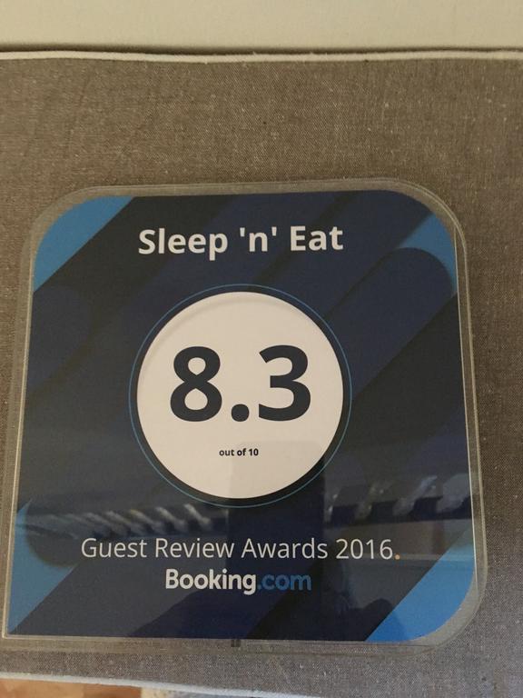 Sleepneat Bed and Breakfast Ascot  Eksteriør billede